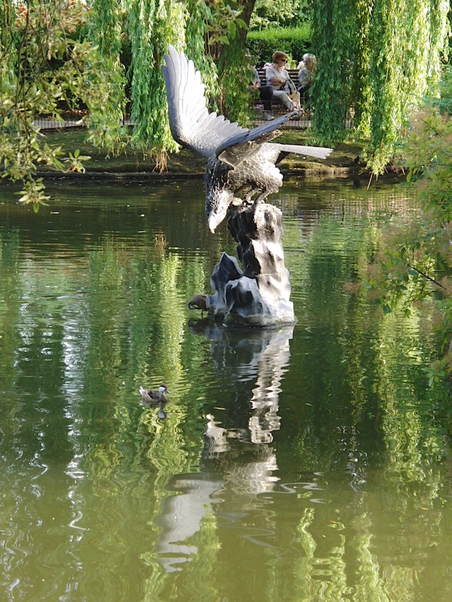 "Eagle" and ducks at Regent's Park