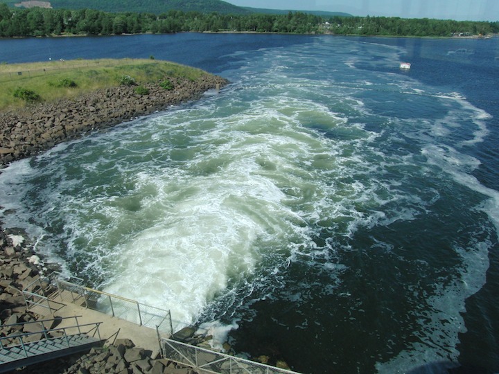 Tidal power generator channel