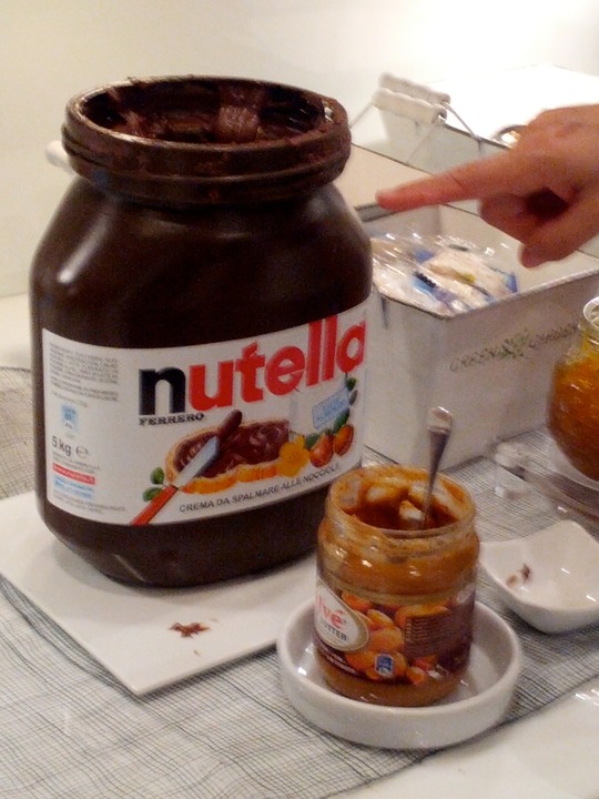 Finally, enough Nutella to make a healthy breakfast!