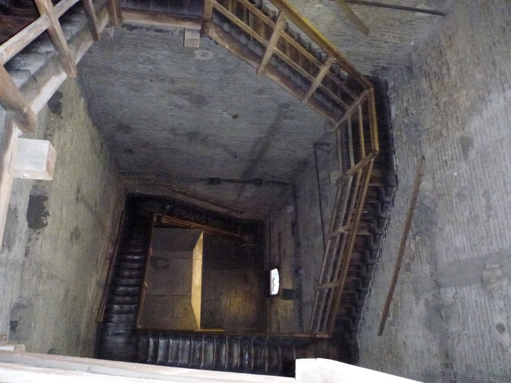 Inside Asinelli tower