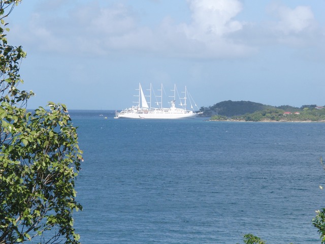 Cruise ship off West End Tortola